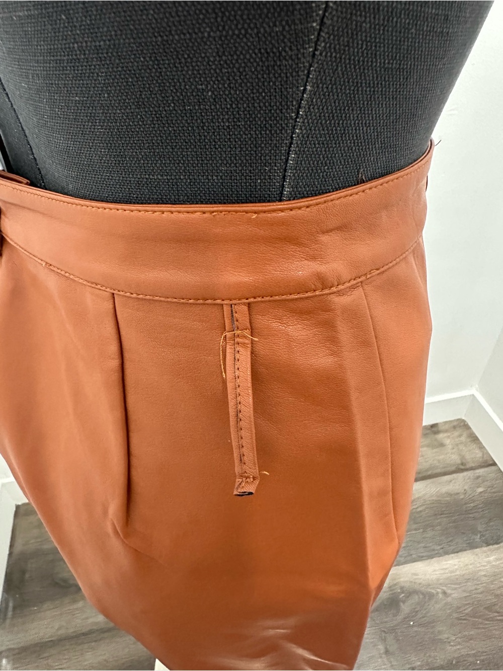 Gilli High-Rise Wide-Leg Pants in Burnt Orange - Picture 4 of 7